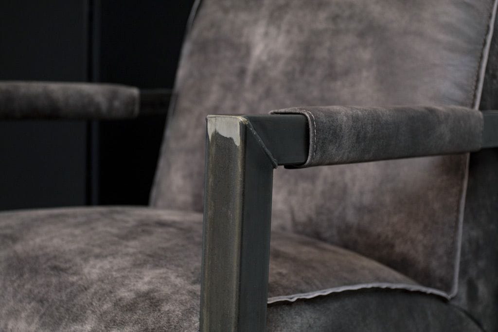 Industrieller Esszimmerstuhl Mountain | mit Armlehne | industriell eckig – Bild 5